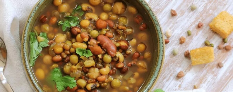 Zuppe e minestre di legumi bio: 6 ricette calde per l’autunno